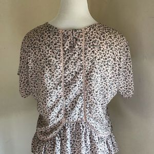 Beautiful pink floral blouse.